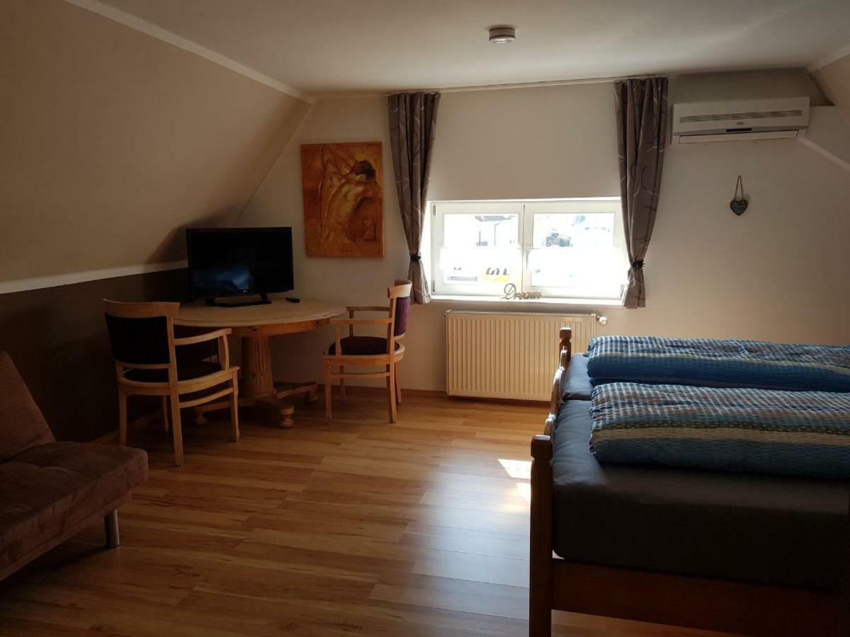Ferienwohnung "Zum Hexenhaeusle" Weißenburg in Bayern Екстериор снимка